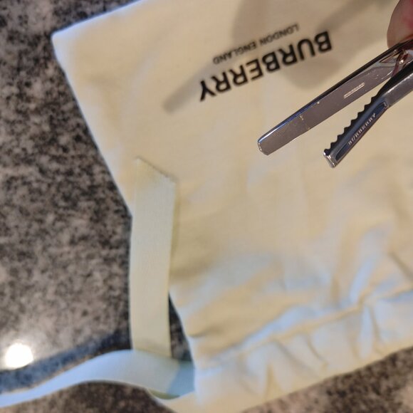 Burberry Tie Clip, metal, silver-tone, comes with baggie as pictured. - Picture 10 of 16